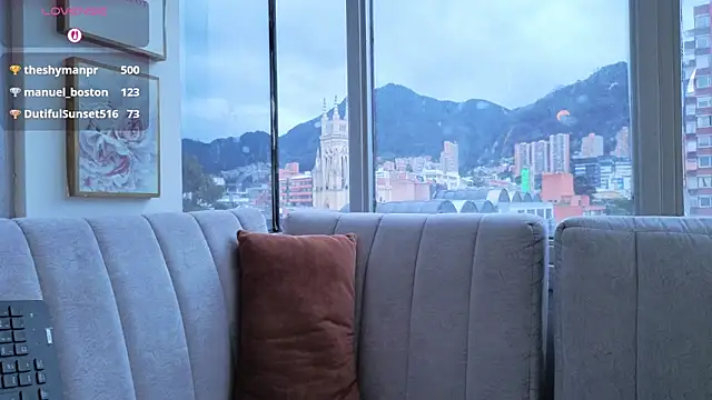 Snapshot of Ivanna_West chatting on May 11, 4:04 pm Ivanna West online show from May 11, 4:04 pm