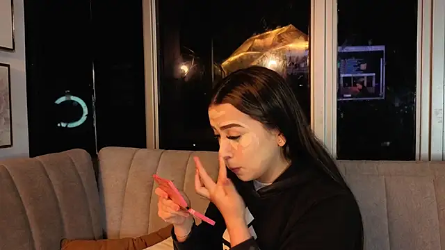 Snapshot of Ivanna_West chatting on May 13, 10:01 am Ivanna West online show from May 13, 10:01 am