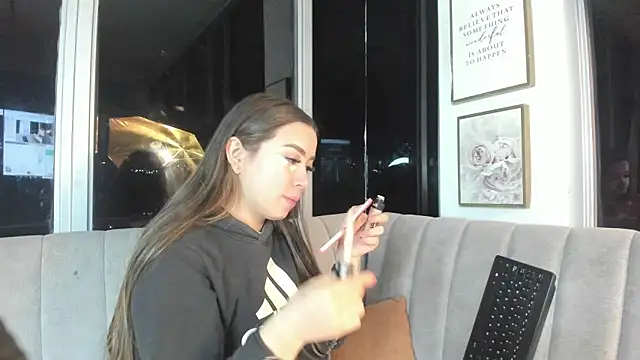 Snapshot of Ivanna_West chatting on June 18, 9:58 am Ivanna West online show from June 18, 9:58 am