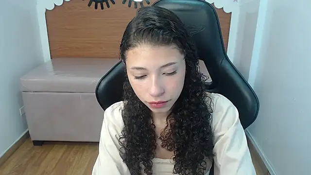 danatella a online show from November 8, 12:49 pm