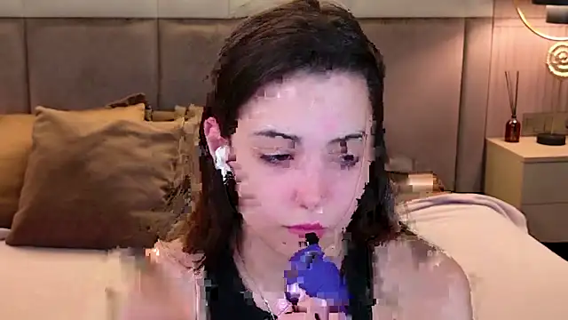 Alice Deleon online show from September 20, 8:54 pm