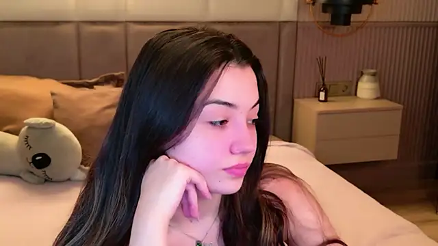 Alice Deleon online show from November 16, 10:54 am