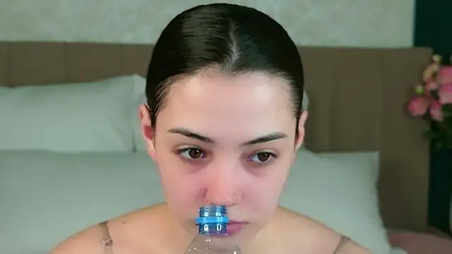 Alice Deleon online show from December 4, 11:19 am