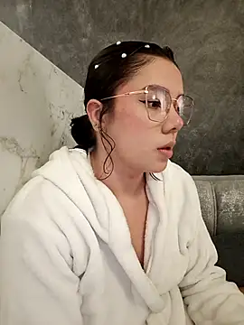 Snapshot of EmmaSulivan chatting on February 22, 4:30 pm EmmaSulivan online show from February 22, 4:30 pm