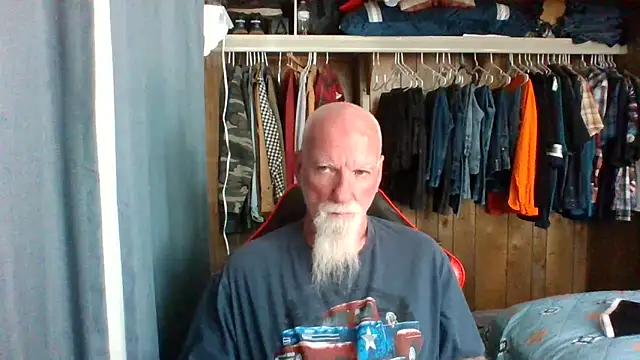 Snapshot of mayas_husband chatting on October 20, 6:19 pm mayas husband online show from October 20, 6:19 pm