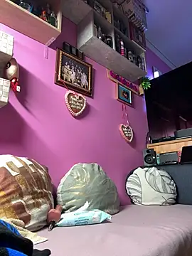 sexymelli18 online show from October 25, 5:30 pm