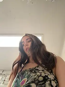 Snapshot of sexymelli18 chatting on May 22, 9:48 am sexymelli18 online show from May 22, 9:48 am