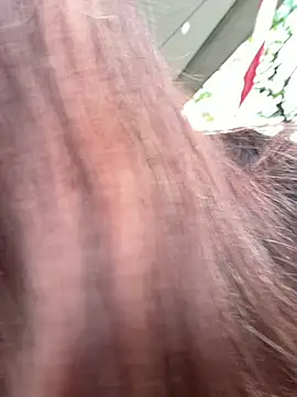Snapshot of sexymelli18 chatting on June 6, 1:05 pm sexymelli18 online show from June 6, 1:05 pm