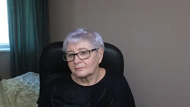 Sandra Snowflake online show from February 17, 10:40 am