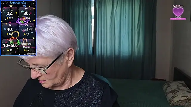 Sandra Snowflake online show from October 2, 12:12 pm