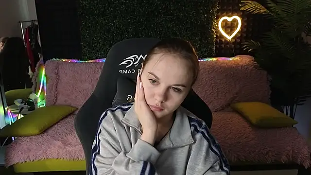 Dyna bae online show from September 14, 1:49 am