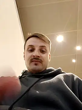 Eusuntnoulgigolo online show from October 11, 7:45 pm