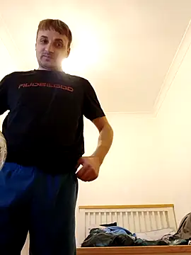 Eusuntnoulgigolo online show from February 18, 6:37 pm