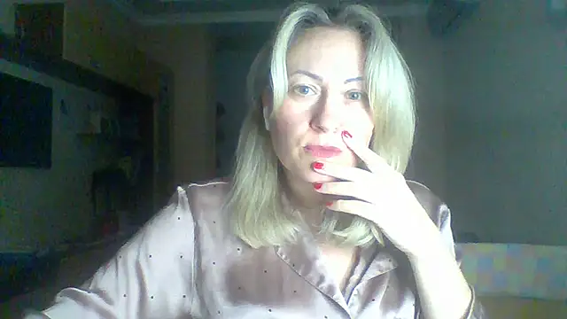 Snapshot of Mary888x chatting on March 2, 5:58 pm Mary888x online show from March 2, 5:58 pm