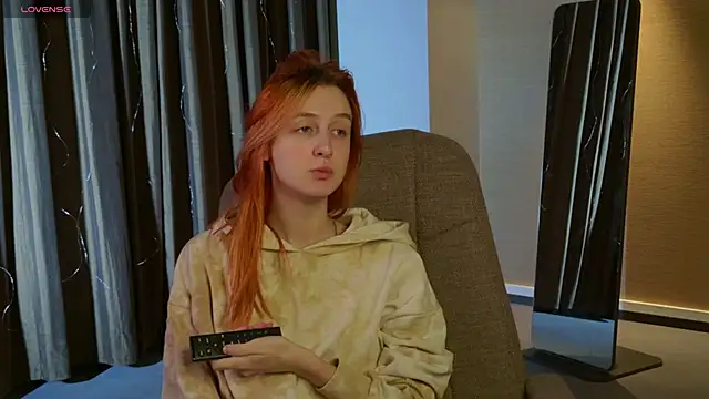 aishiro online show from February 1, 3:54 pm