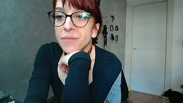 Snapshot of MirianaB chatting on March 14, 7:48 am MirianaB online show from March 14, 7:48 am