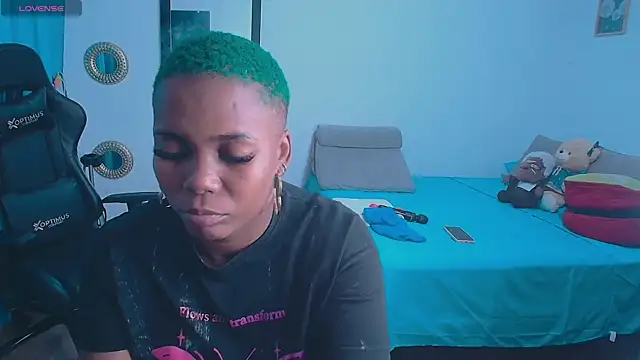 DashaSousaa online show from March 18, 1:42 pm