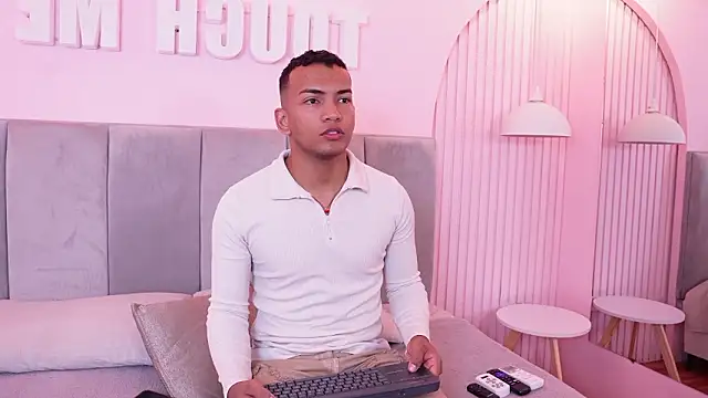 Rafa2004Cruz online show from February 24, 12:36 pm