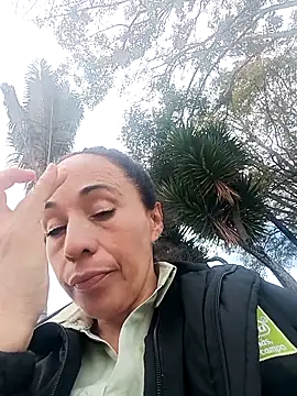 Coeur de luxure online show from October 29, 5:25 pm