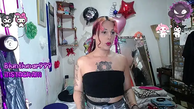 purplekattlyn online show from February 22, 9:37 pm