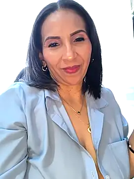 Mrsvictoriaaa online show from March 13, 6:58 pm