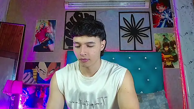 Snapshot of LiamAndrewzz chatting on August 1, 3:28 am LiamAndrewzz online show from August 1, 3:28 am