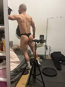 Snapshot of pesyelisa chatting on March 7, 3:29 am pesyelisa online show from March 7, 3:29 am