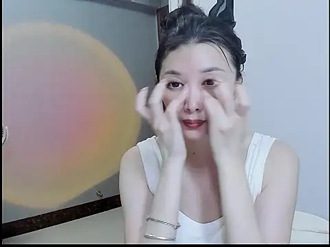 Snapshot of A_dabo chatting on October 11, 5:22 pm A dabo online show from October 11, 5:22 pm