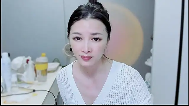 Snapshot of A_dabo chatting on October 29, 2:19 pm A dabo online show from October 29, 2:19 pm