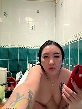 Naughtbaby 2025 online show from November 13, 4:06 pm