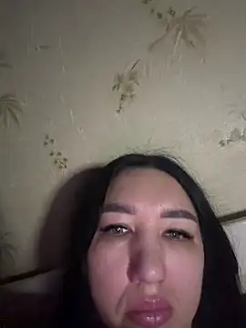 Naughtbaby 2025 online show from April 29, 11:44 pm
