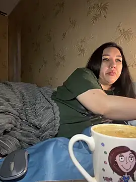 Snapshot of Naughtbaby_2025 chatting on June 15, 2:36 am Naughtbaby 2025 online show from June 15, 2:36 am