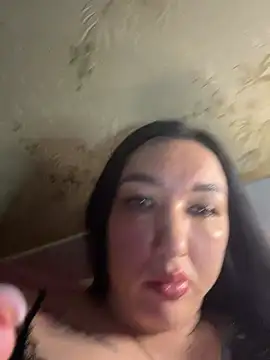 Snapshot of Naughtbaby_2025 chatting on July 18, 1:32 am Naughtbaby 2025 online show from July 18, 1:32 am