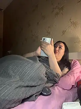 Snapshot of Naughtbaby_2025 chatting on July 19, 1:42 am Naughtbaby 2025 online show from July 19, 1:42 am
