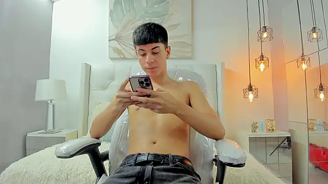 Johann sex online show from August 4, 5:37 pm