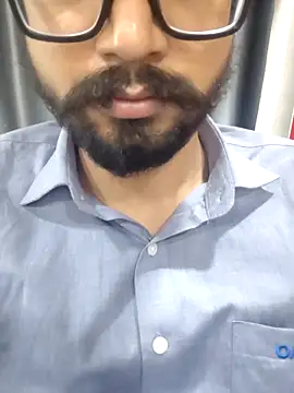 Snapshot of yourindianfellow chatting on April 15, 6:53 am yourindianfellow online show from April 15, 6:53 am