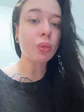 AlishaPrettyBlade online show from January 18, 12:42 pm