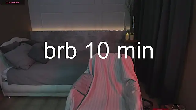 Snapshot of Sandra_Kind chatting on March 7, 8:23 am Sandra Kind online show from March 7, 8:23 am