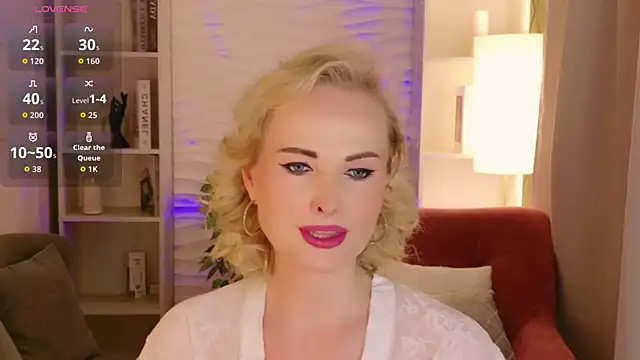 Snapshot of Sandra_Kind chatting on May 12, 5:37 am Sandra Kind online show from May 12, 5:37 am