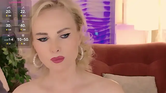Snapshot of Sandra_Kind chatting on June 11, 5:27 am Sandra Kind online show from June 11, 5:27 am