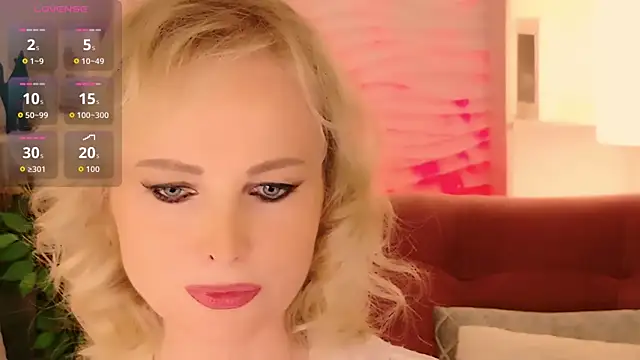 Snapshot of Sandra_Kind chatting on August 8, 5:31 am Sandra Kind online show from August 8, 5:31 am