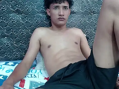 Boy coll online show from October 2, 3:24 am