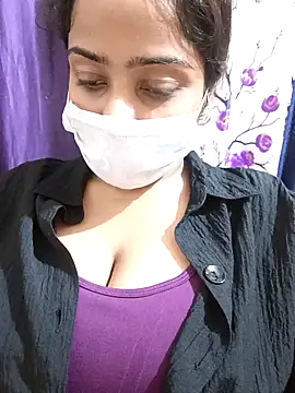 COZY ROZI online show from September 12, 5:57 pm