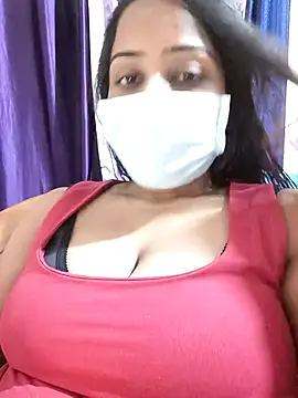 COZY ROZI online show from September 24, 5:49 pm