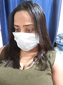 COZY ROZI online show from October 13, 3:45 pm