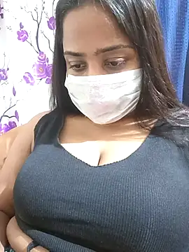 COZY ROZI online show from October 16, 4:41 pm