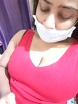 COZY ROZI online show from October 22, 5:02 pm