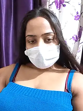 COZY ROZI online show from November 4, 3:44 pm