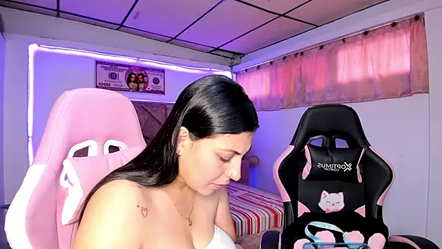 Snapshot of Cristal_Smith20 chatting on June 1, 4:09 pm Cristal Smith20 online show from June 1, 4:09 pm