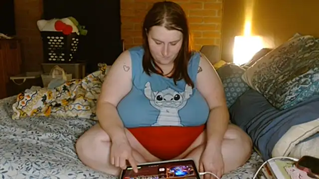 BubblyMoonie online show from June 21, 2:03 am